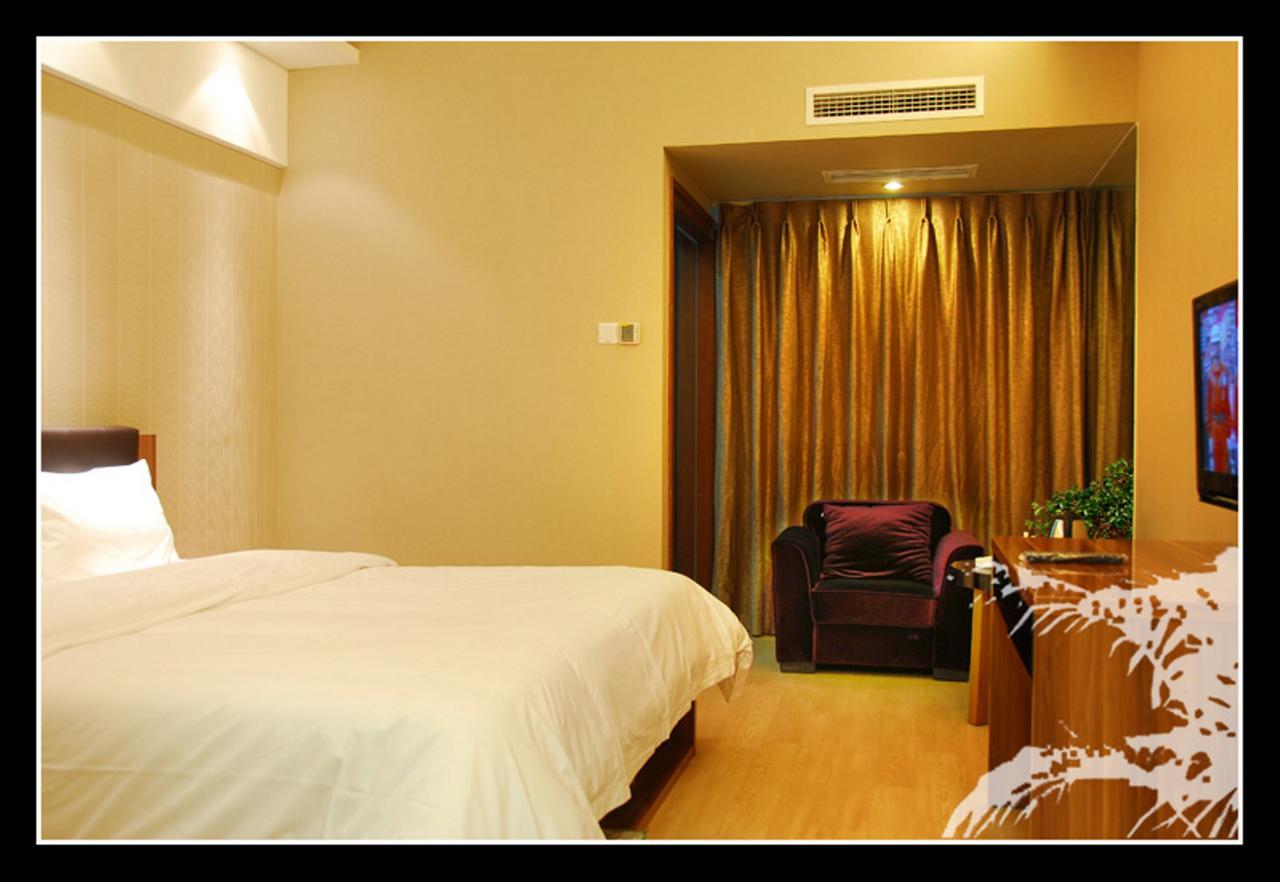 City Ideal Hotel - Чънду Екстериор снимка